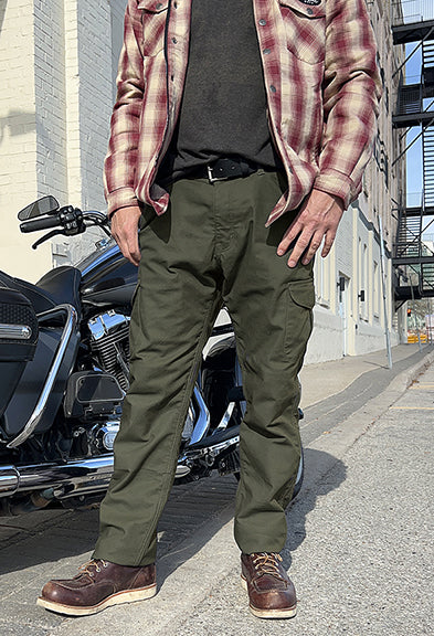 Protective motorcycle pants with full kevlar lining and removable armor